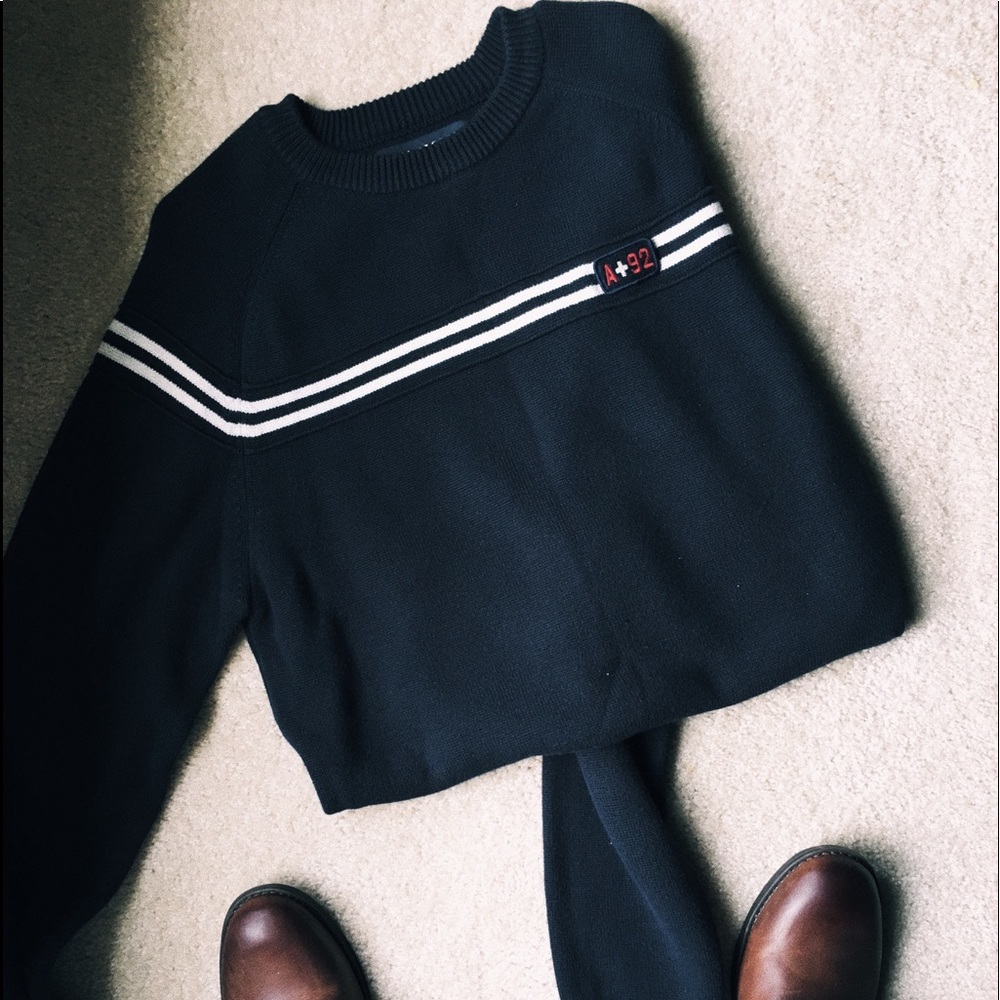 ABERCROMBIE AND FITCH SWEATER, GREAT CONDITION